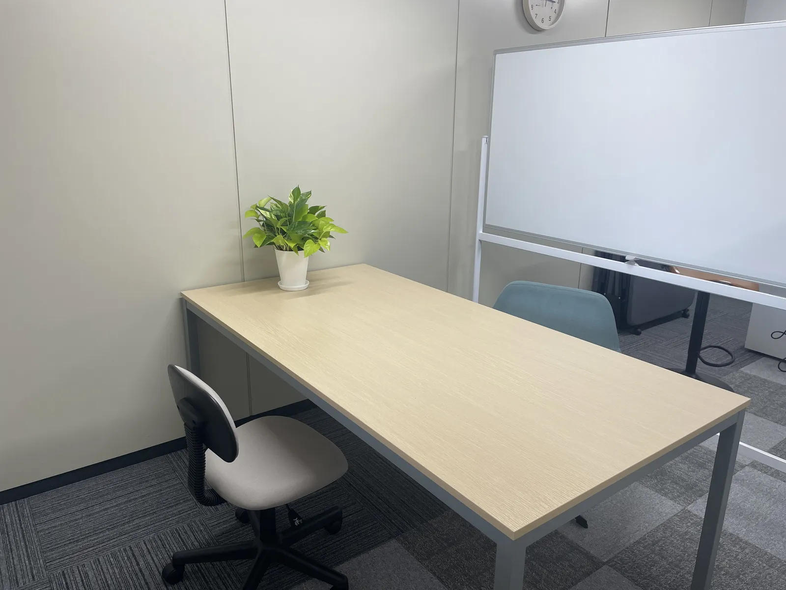 就労移行支援事業所HOHOHO福井の訓練スペース